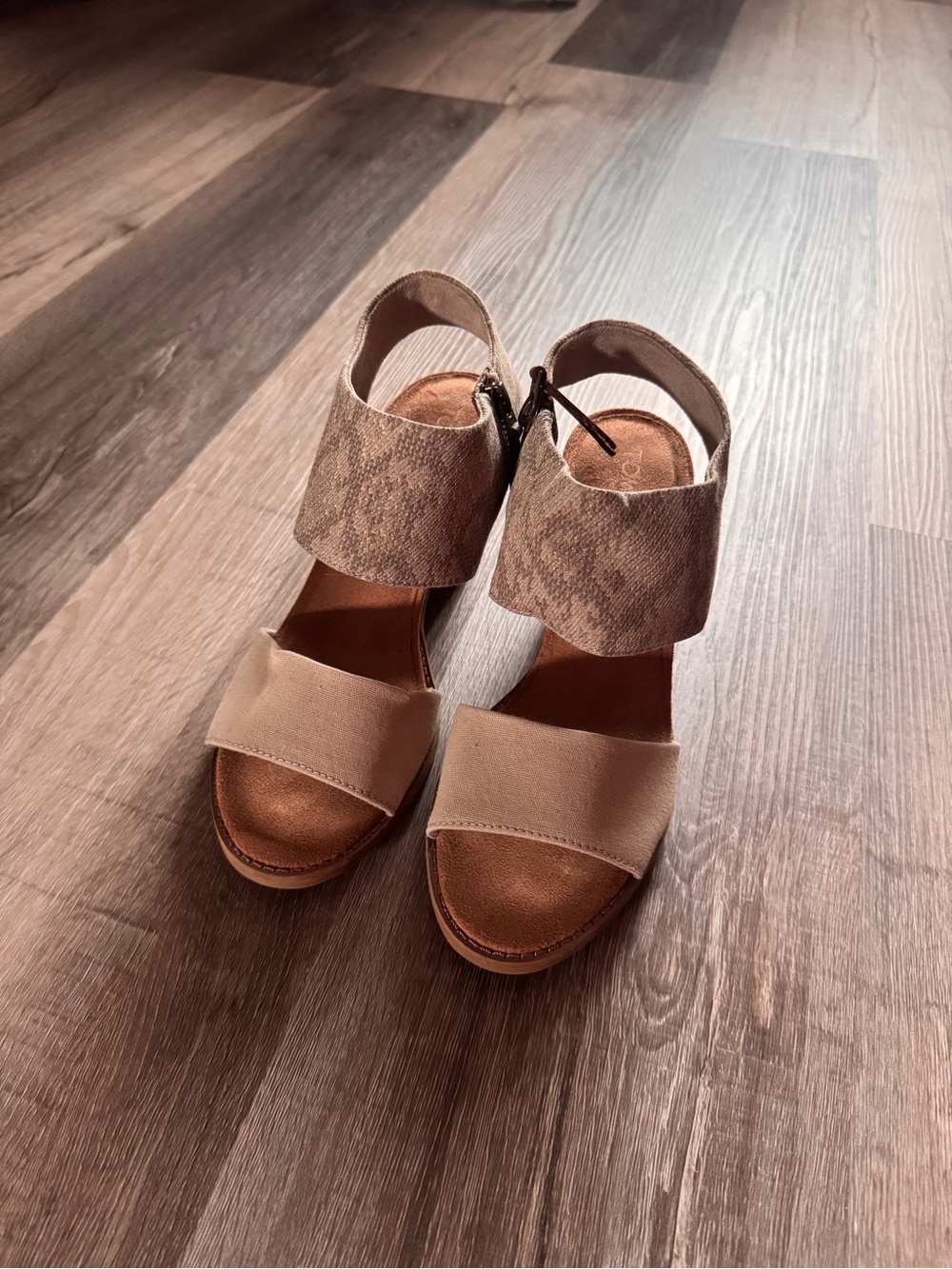 Toms Beige/Taupe Wedge Sandals